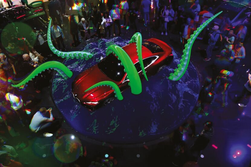 BMW Receives two Red Dot Awards for auto show presentations