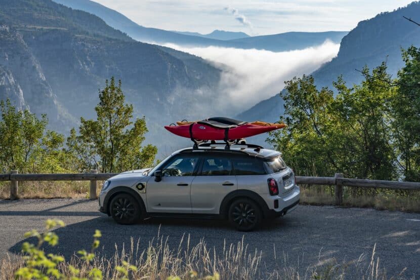 Photo Gallery: MINI Cooper SE Countryman goes for a hike in France