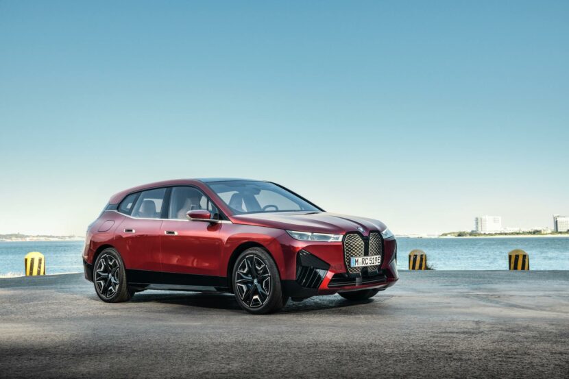 Video: Christoph Waltz banters with Oliver Zipse about the BMW iX