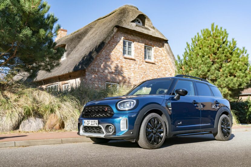 Photo Gallery: Limited-Edition MINI Countryman Boardwalk unveiled