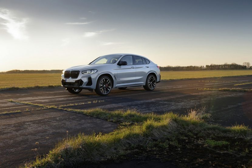 Side view of the BMW X4 Facelift