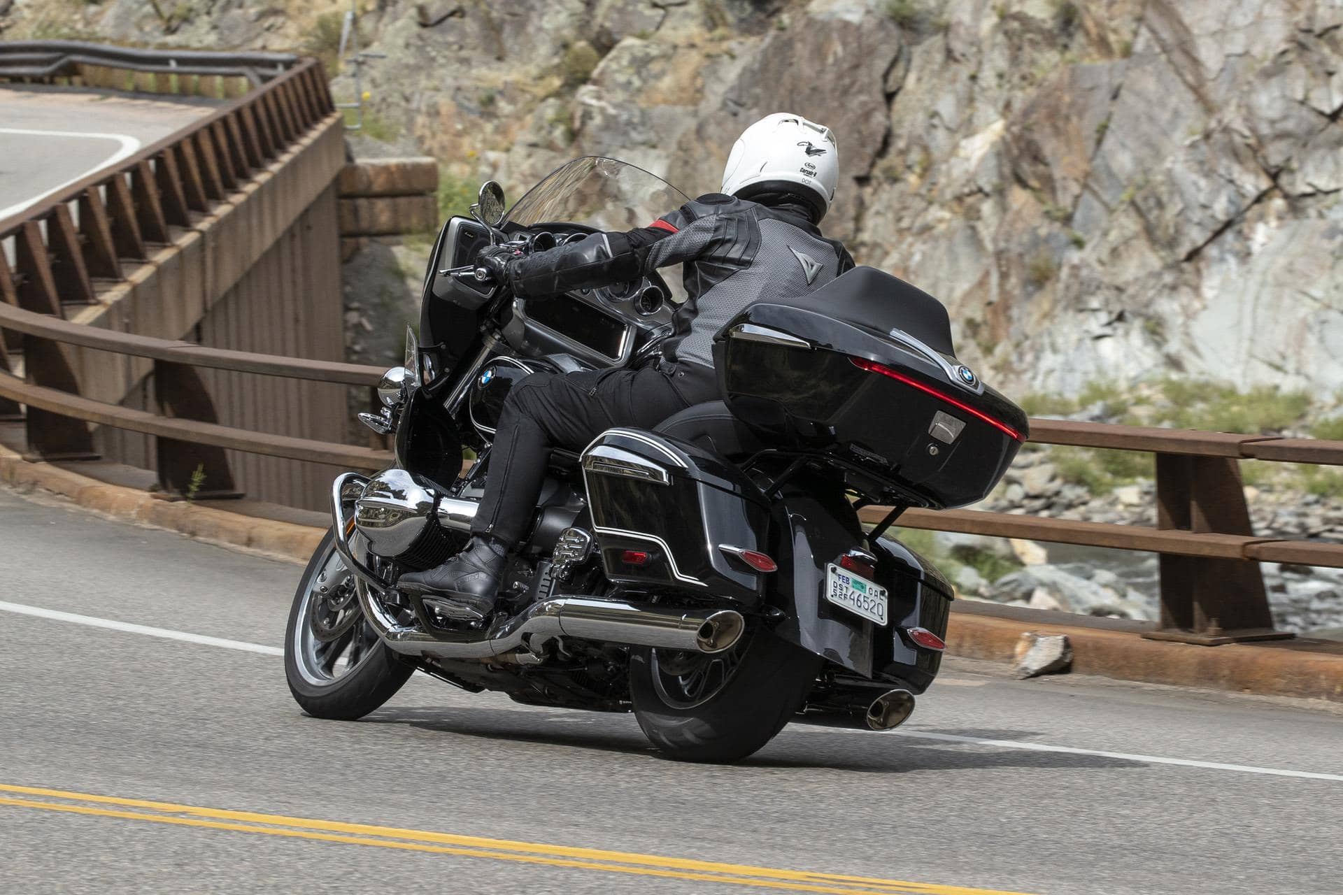 Test Riding the new BMW R18 B and R18 Transcontinental