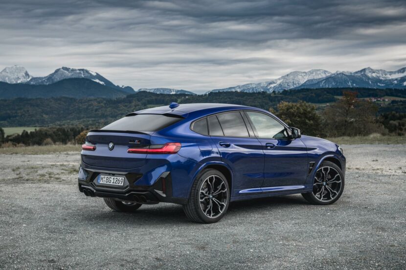rear three-quarters of the 2024 BMW X4 M