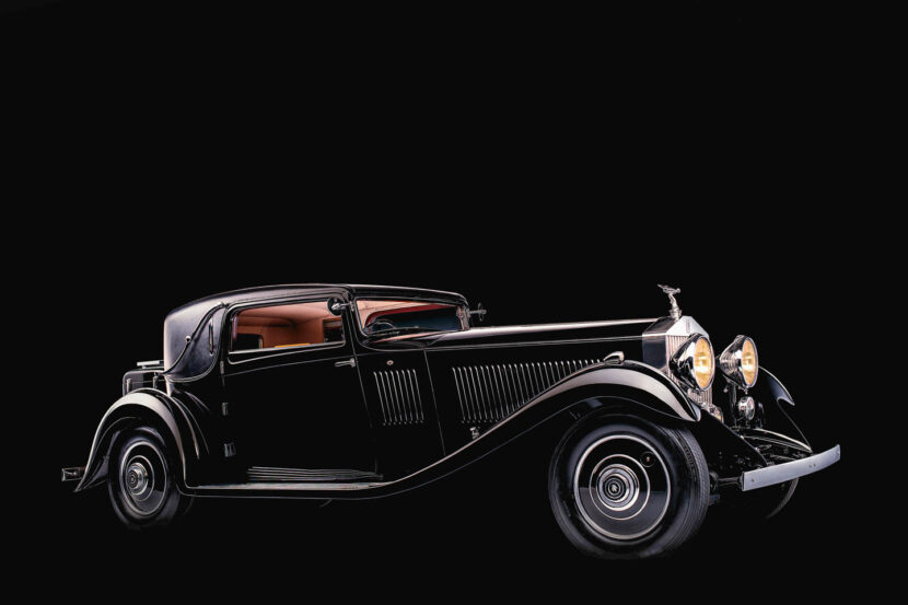 Rolls-Royce Black Badge Models Honor the Heritage