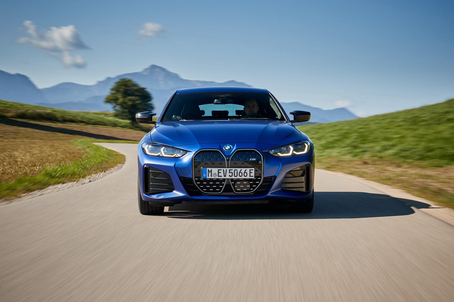 REVIEW: 2022 BMW i4 M50 – Delivering Sheer Driving Pleasure
