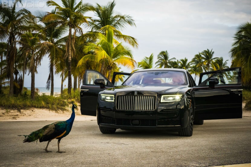 VIDEO: The Straight Pipes Checks Out the Rolls-Royce Ghost Black Badge
