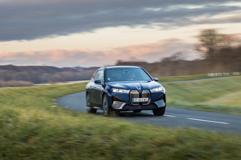 Video: BMW iX xDrive40 reviewed by What Car?