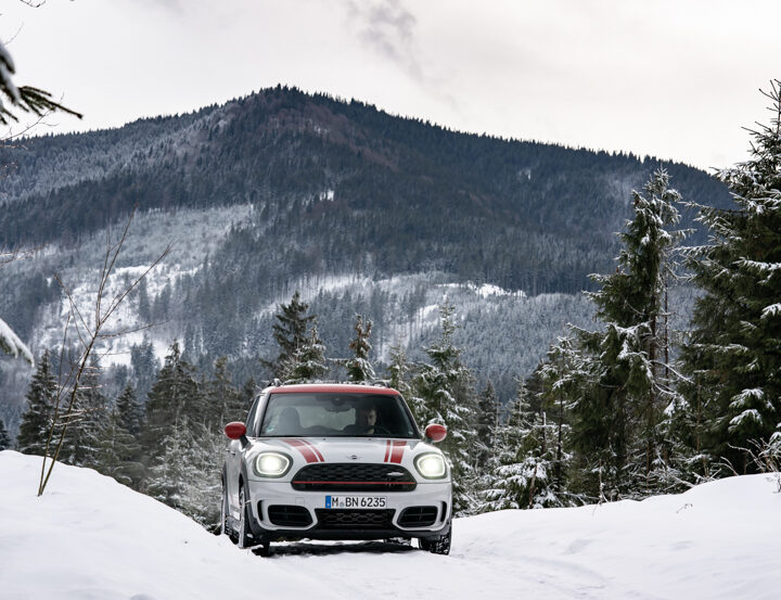 SPIED: 2023 MINI Countryman Spotted Winter Testing