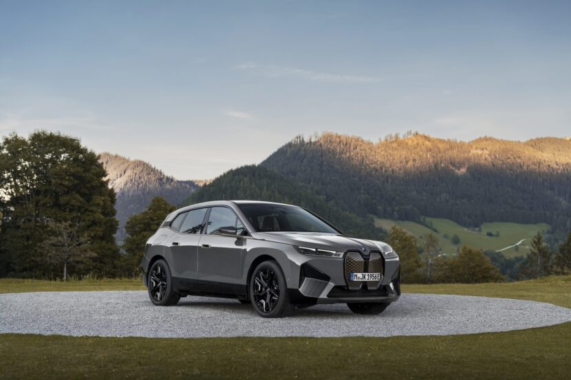 BMW iX M60 vs BMW iX xDrive50 — Which to Buy?