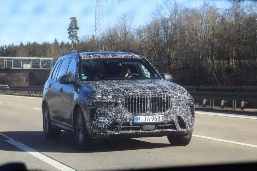 SPIED: 2023 BMW X7 LCI Spotted with Split Headlights