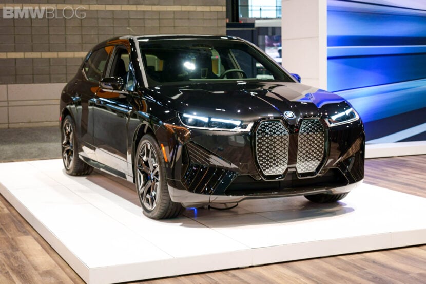 How much does it cost to lease a BMW iX?