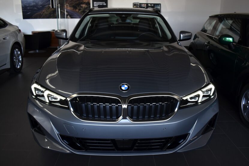 2023 BMW 320d Touring LCI Melbourne Red Stars In New Video