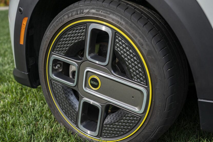 MINI Aceman Concept Teased Ahead Of July 27 Debut