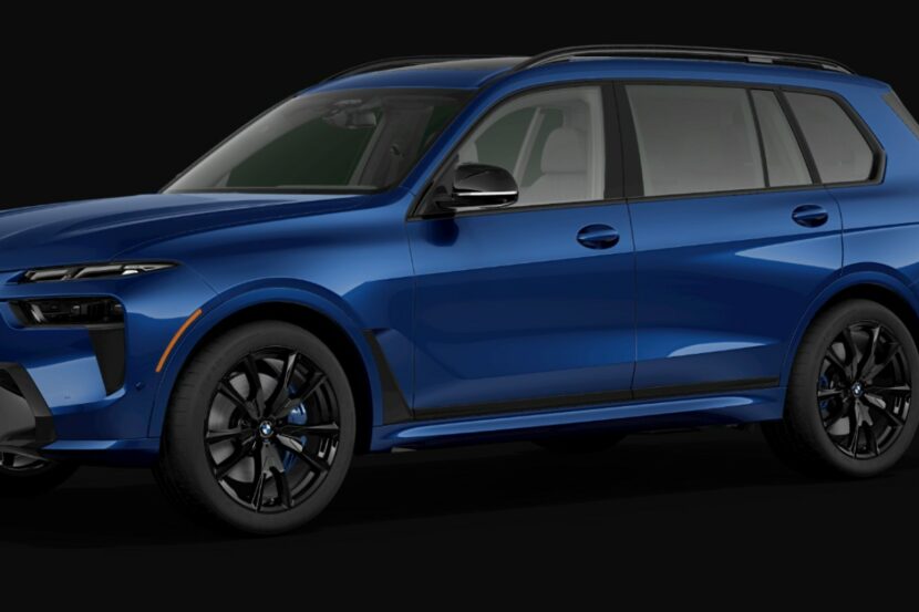 Six-Seat BMW X7 M60i Marina Bay Blue Video Shows The $113,000 SUV