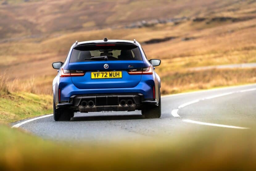 BMW M3 Sedan Drag Races M3 Touring In Sibling Rivalry