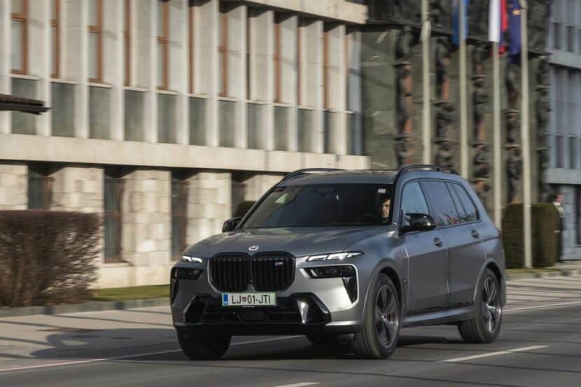 2023 BMW X7 M60i