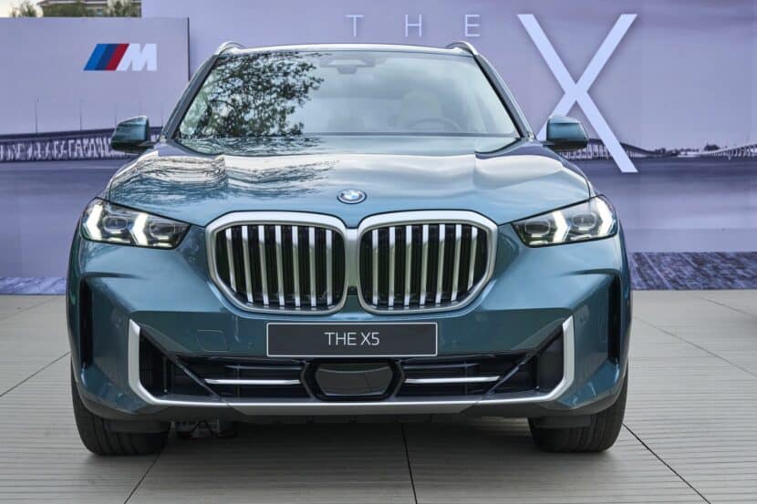See the 2024 BMW X5 50e Running from 0-200 km/h