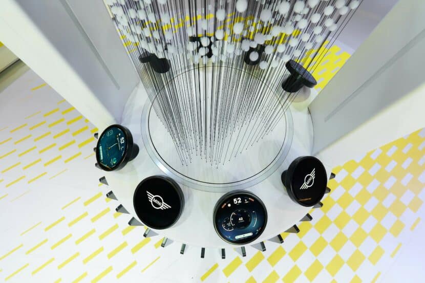 MINI Brings Round OLED Display To Gamescom As Preview Of Next-Gen Infotainment