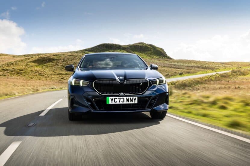 2024 BMW i5 eDrive40 (G60) Goes Classy with Tanzanite Blue