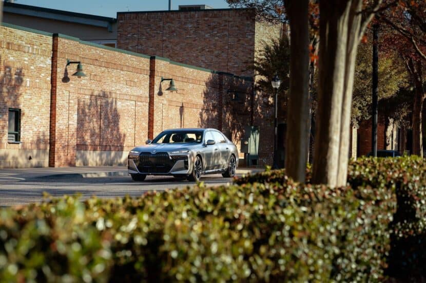 2024 BMW 750e xDrive Plug-in Hybrid – First Look