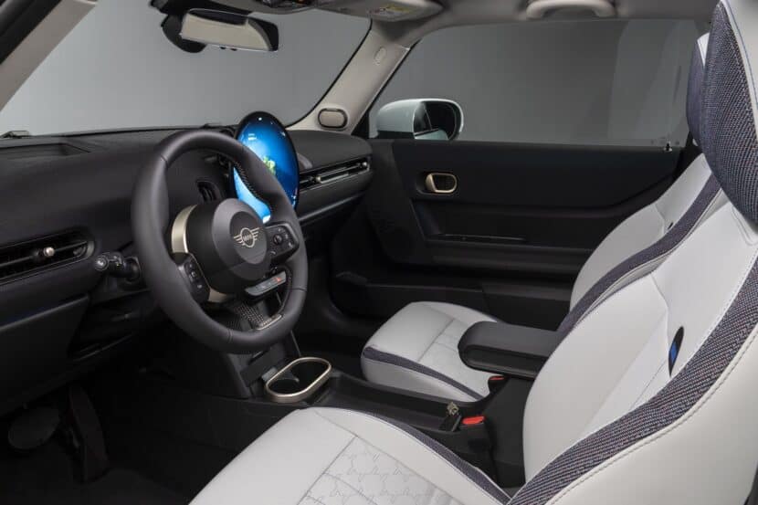 2025 MINI Cooper interior