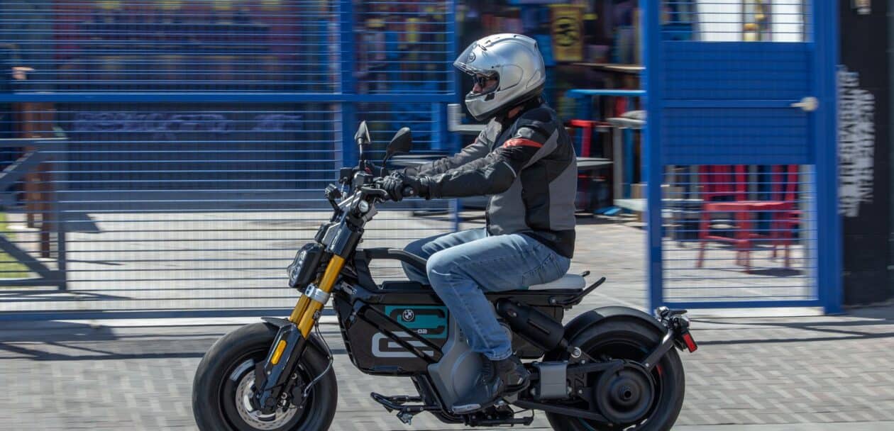 BMW CE 02 riding in the city