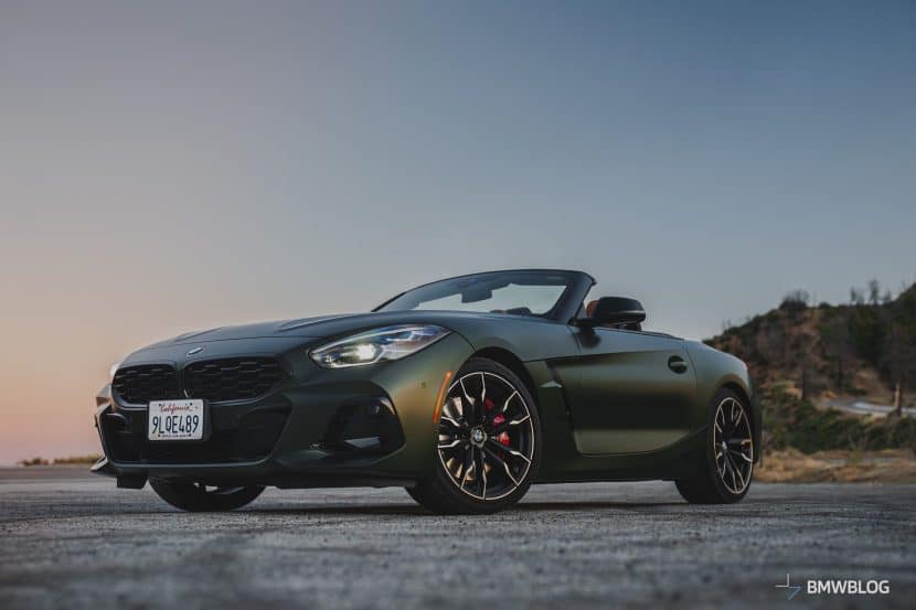 Three quarter front view of the BMW Z4 Handschalter