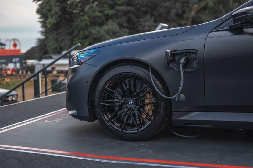 BMW M5 Charging