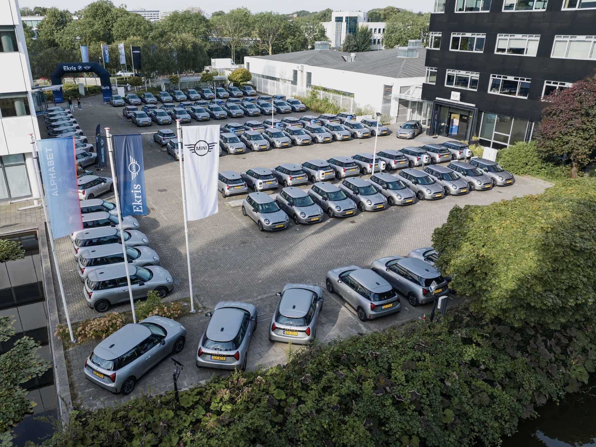 ey-electric-mini-cooper-fleet-delivery-sustainability-2024