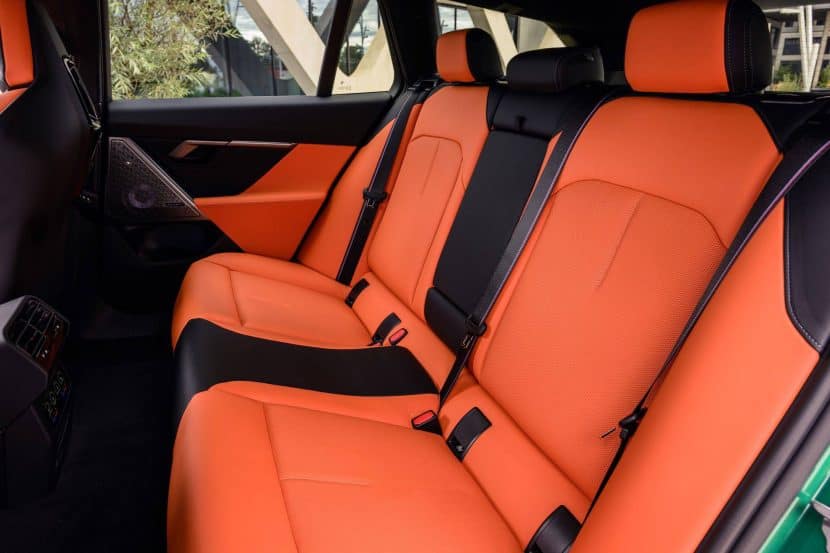The rear bench in the BMW M5 Touring