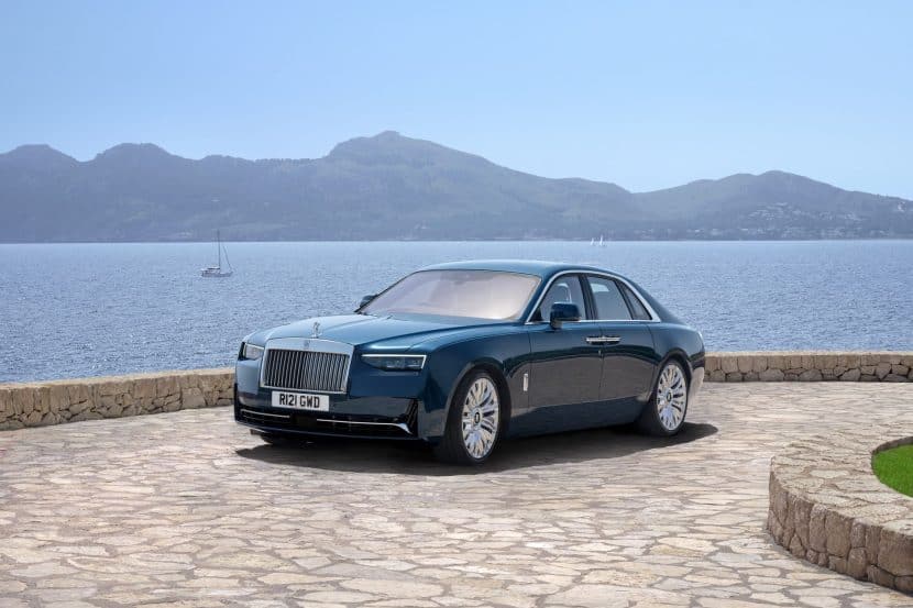 2025 Rolls-Royce Ghost Puts V12 To Work At Goodwood: Video