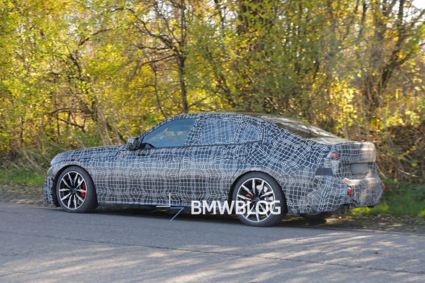 New BMW 3 Series Spied Testing With Electric M3: Video