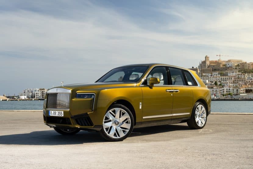 2025 Rolls-Royce Cullinan Shows Its Facelift In Sunny Ibiza