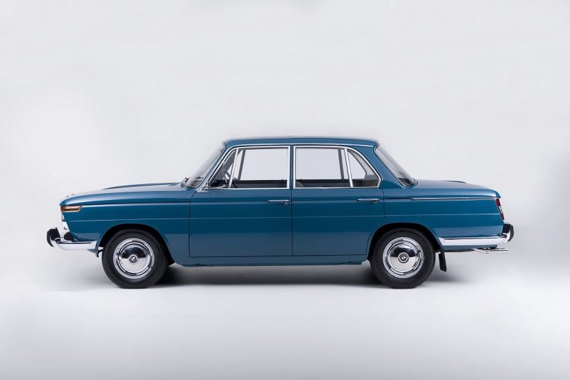 Side view BMW 1500
