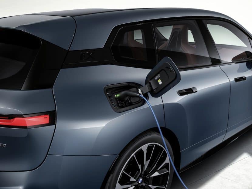 BMW iX 60 xDrive charging