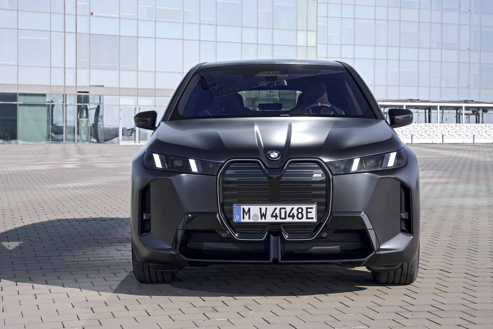 BMW iX M70 Frozen Deep Grey