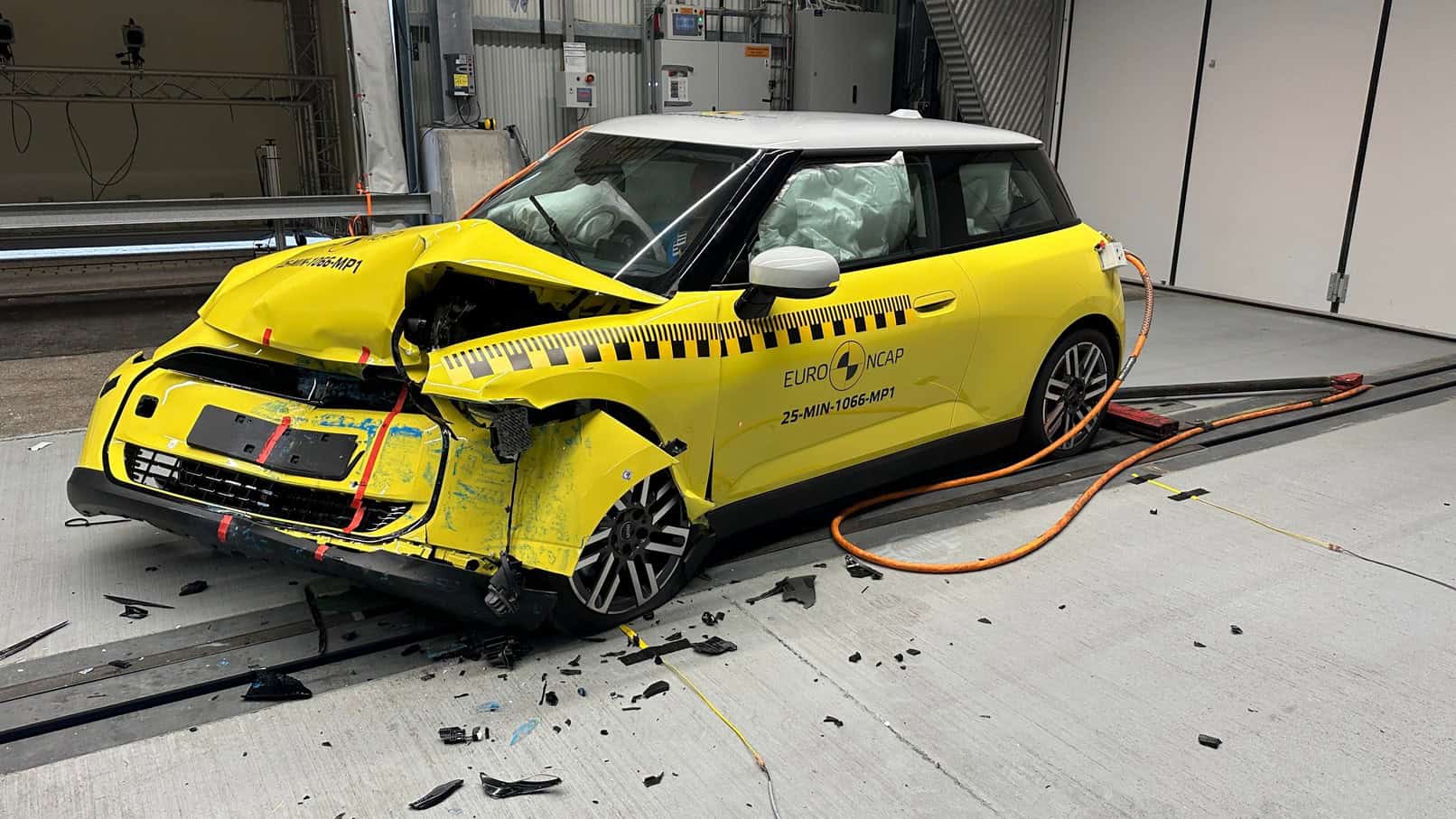 Mini Cooper Electric J01 Euro NCAP crash test 7