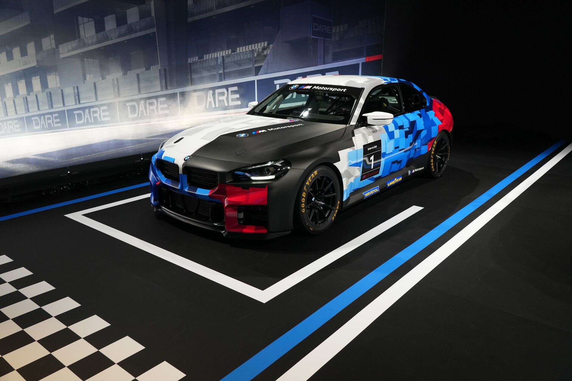 BMW M2 RACING 2025 11