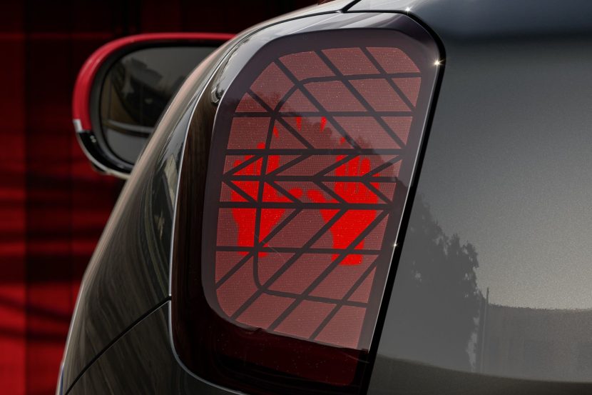 MINI’s Emoji Mode Lets You Flirt With Taillights