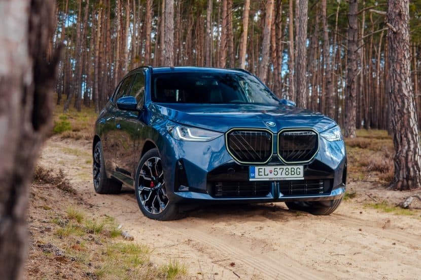 2025 BMW X3 Plug-In Hybrid Dresses Up In Arctic Race Blue