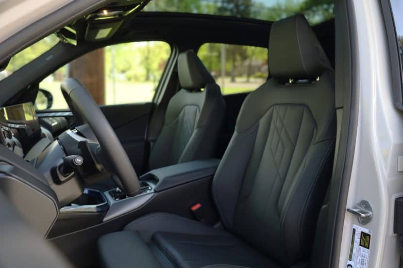 2025 BMW X3 FRONT SEATS