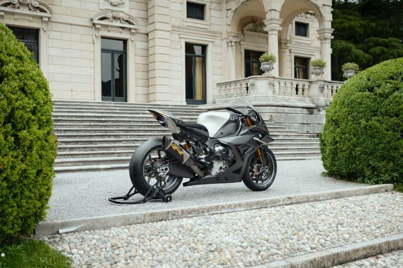 BMW Motorrad Concept RR Breaks Cover at Villa d’Este — And It Means Business