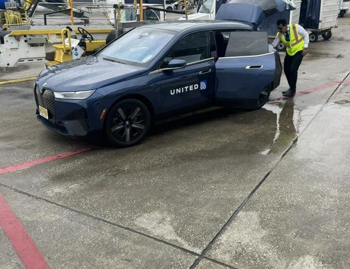 Flying United Global Services? You Might Get Picked Up in a BMW i7 or iX