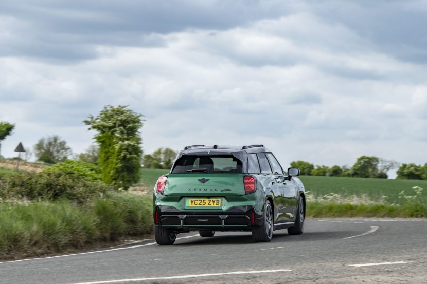 MINI ACEMAN JOHN COOPER WORKS BRITISH RACING GREEN 40