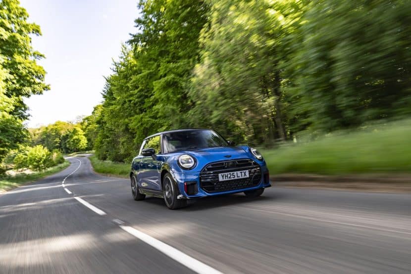 MINI JCW F66 SUSNSHONE BLUE 00