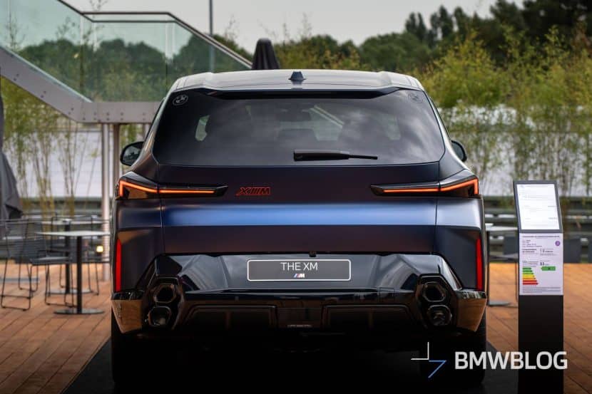 2026 BMW XM FACELIFT FROZEN TANZANITE BLUE rear end