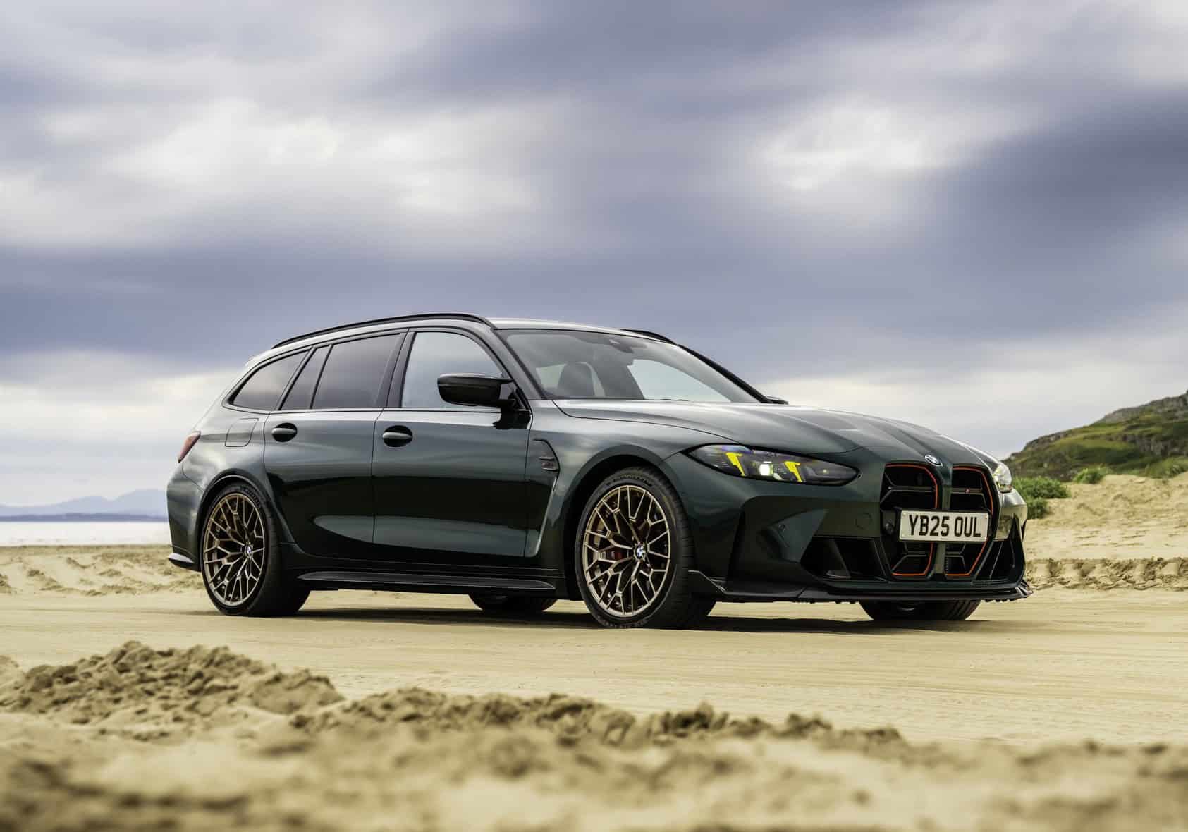 BMW M3 CS TOURING BRITISH RACING GREEN 44