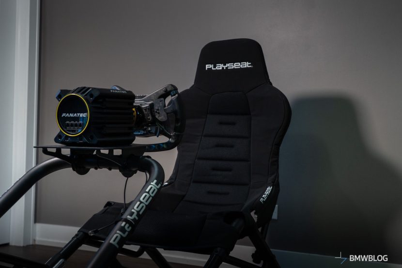 FANATEC STEERING WHEELBASE PLAYSEAT TROPHY04