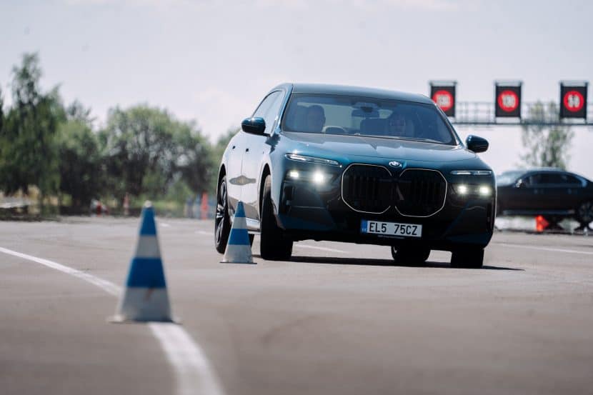 BMW PROTECTION VEHICLES TRAINING going around cones