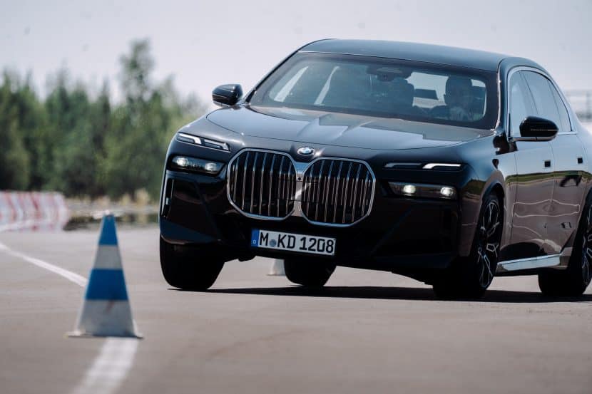 BMW PROTECTION VEHICLES TRAINING Obstacle Avoidance